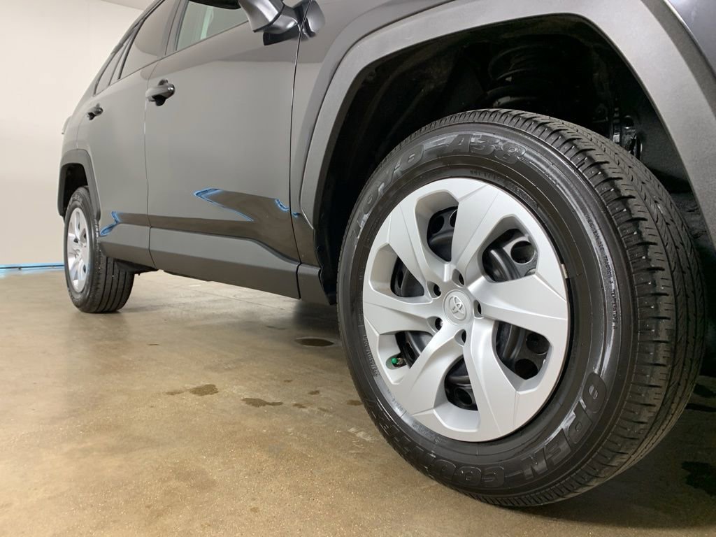 Used 2024 Toyota RAV4 LE image 6