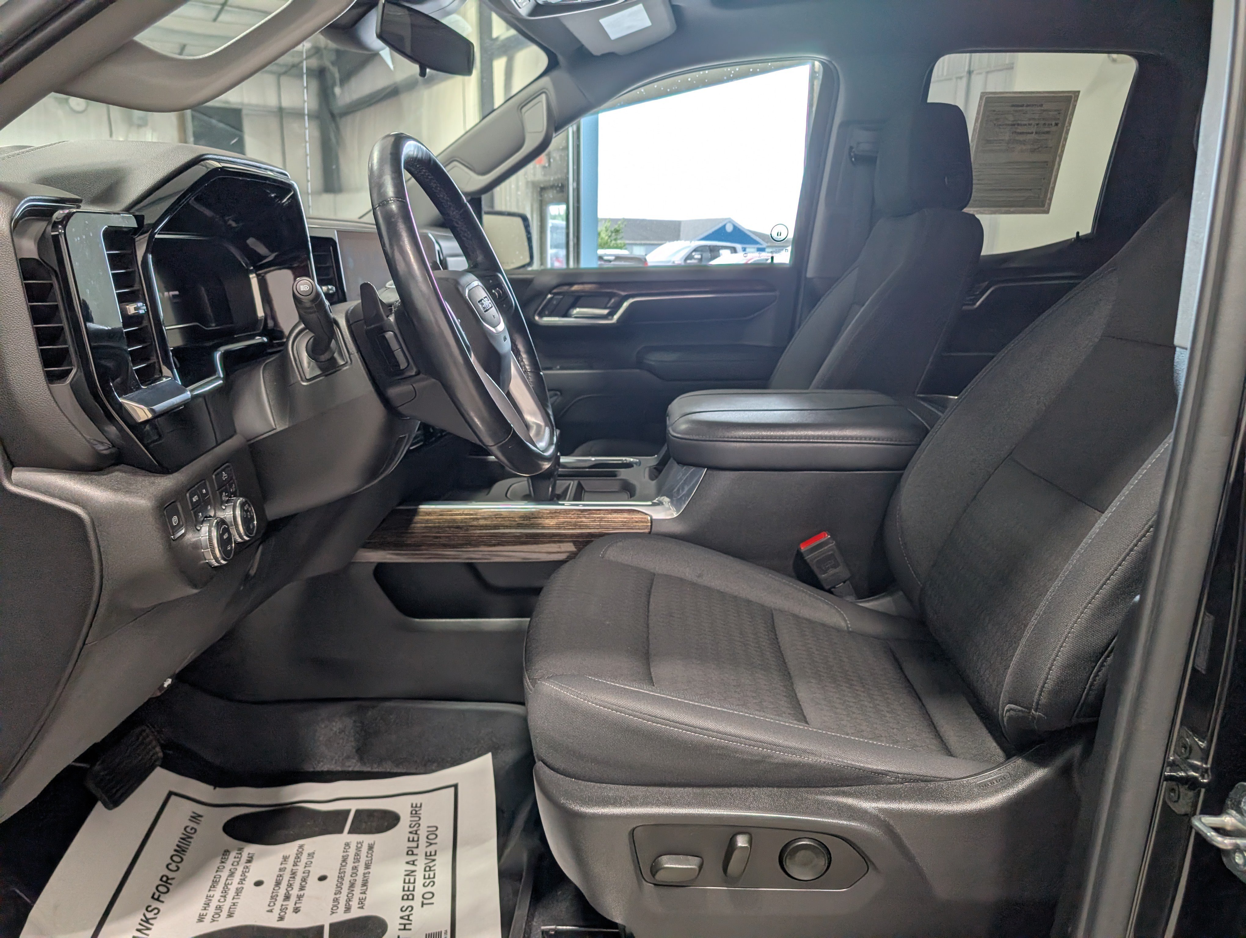 Used 2024 GMC Sierra 1500 Elevation w/ Preferred Package AWD/4WD image 16