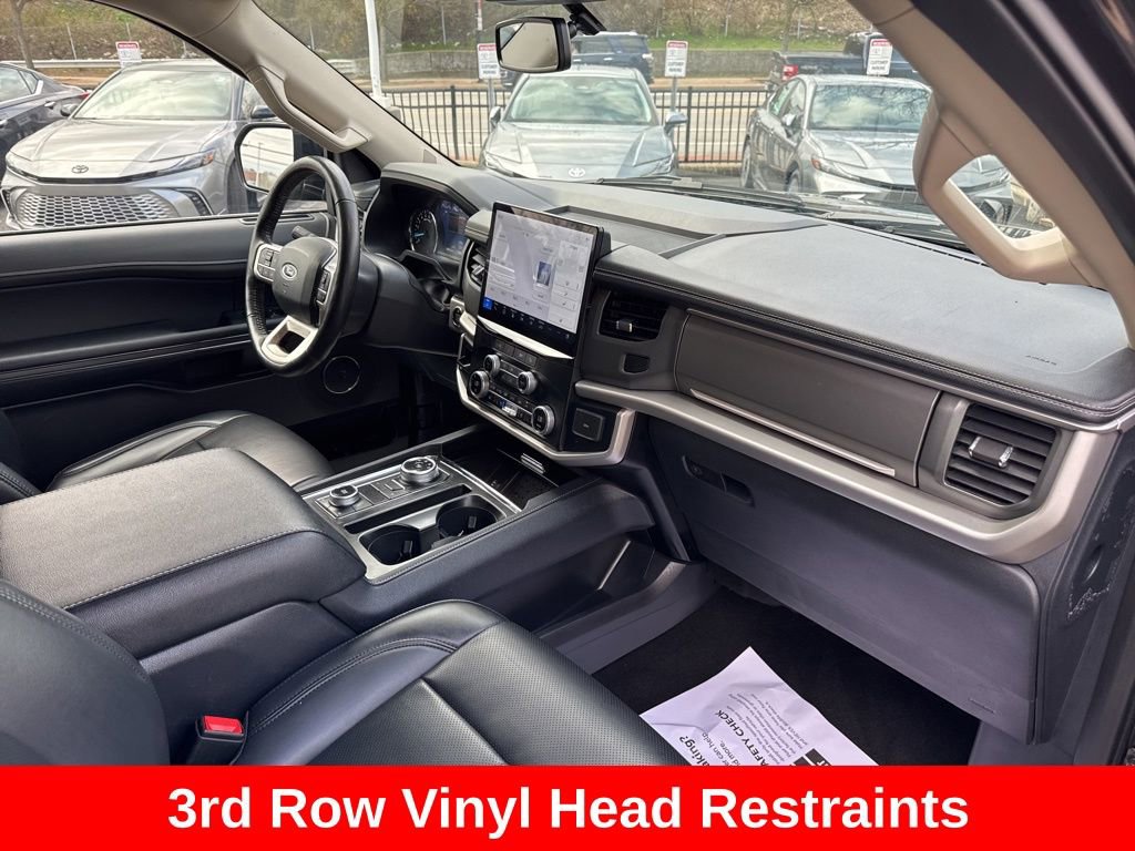 Used 2024 Ford Expedition XLT image 25
