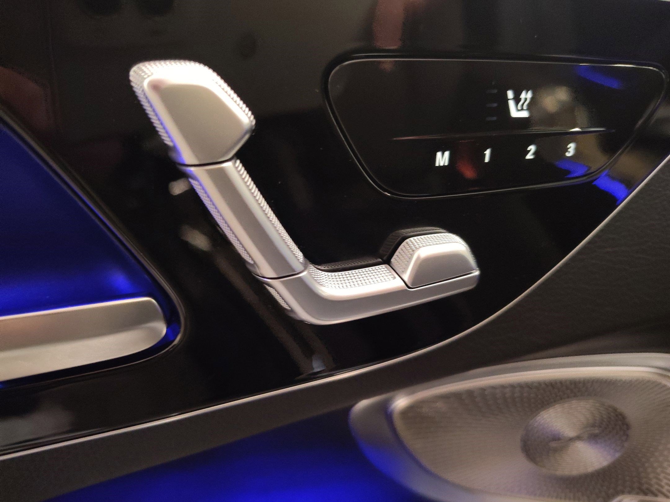 Certified 2026 Mercedes-Benz CLE 300 4MATIC Coupe image 14