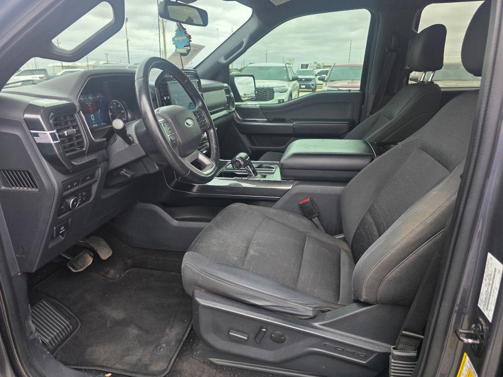 Used 2022 Ford F150 XLT w/ Equipment Group 302A High AWD/4WD image 9