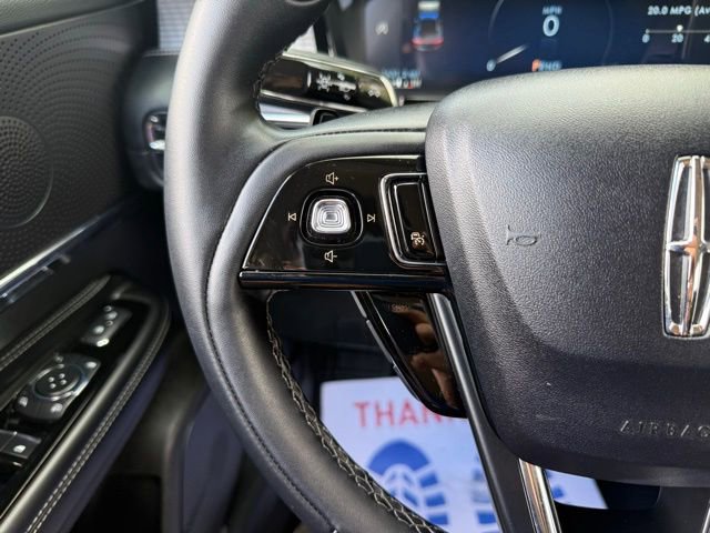 Used 2023 Lincoln Corsair AWD image 18