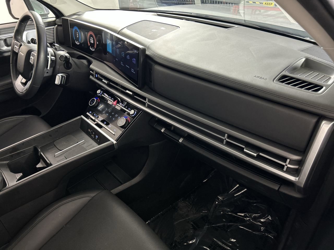 Used 2025 Hyundai Santa Fe SEL FWD image 26