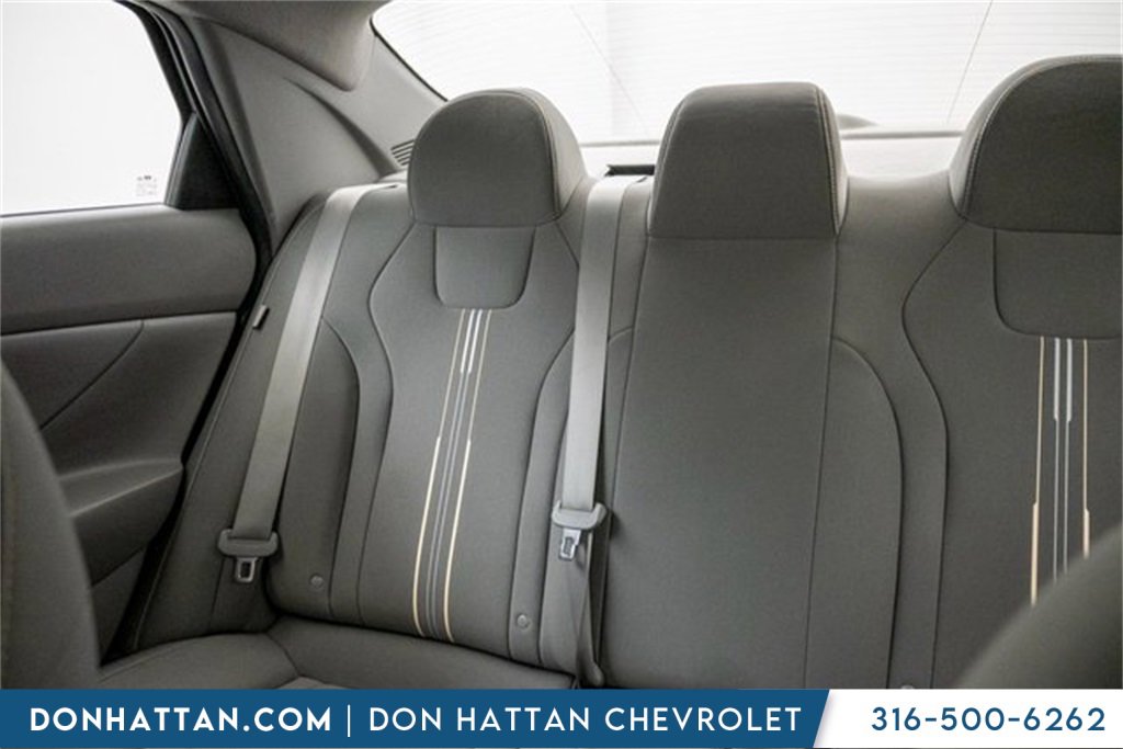 Used 2024 Hyundai Elantra SEL image 20