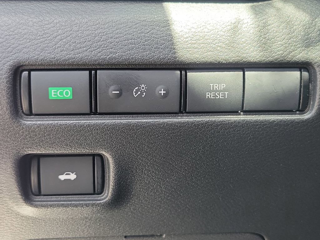 Used 2022 Nissan Sentra SV w/ Trunk Package image 15