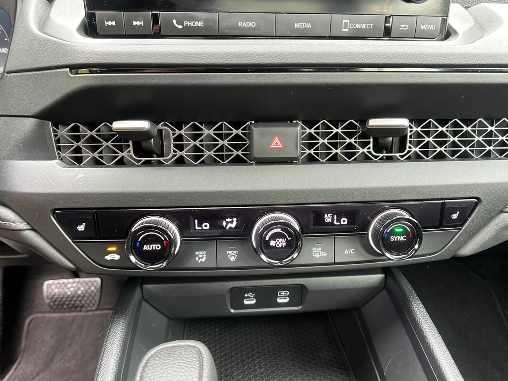 Used 2023 Honda Accord EX image 17