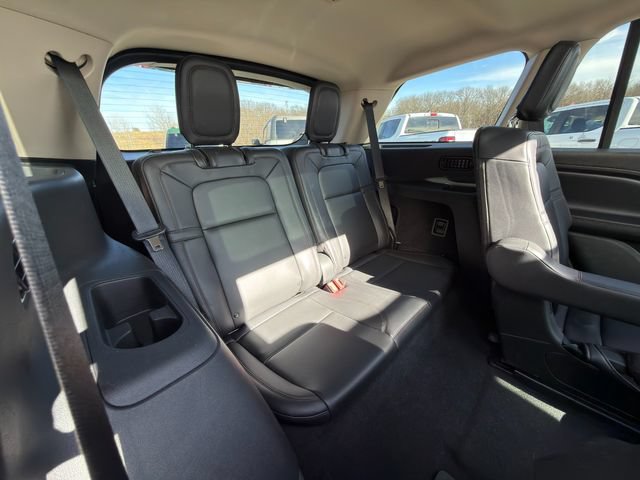 Used 2024 Lincoln Aviator Reserve w/ Equipment Group 201A AWD/4WD image 11