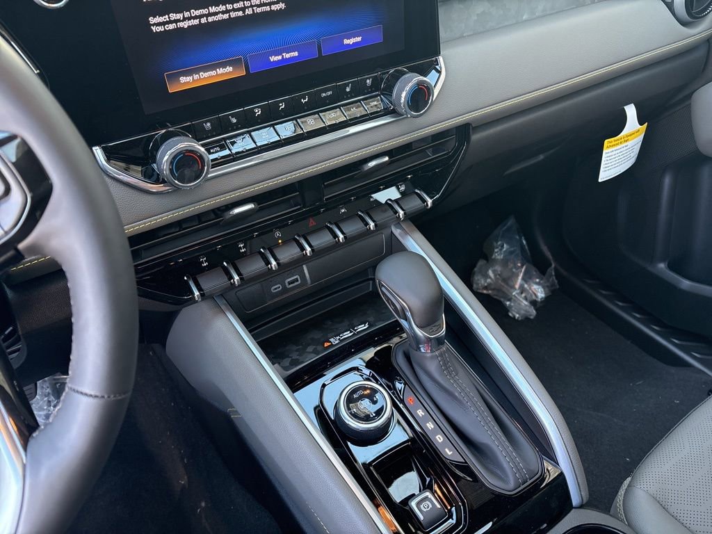 New 2026 Chevrolet Colorado ZR2 w/ Technology Package image 28