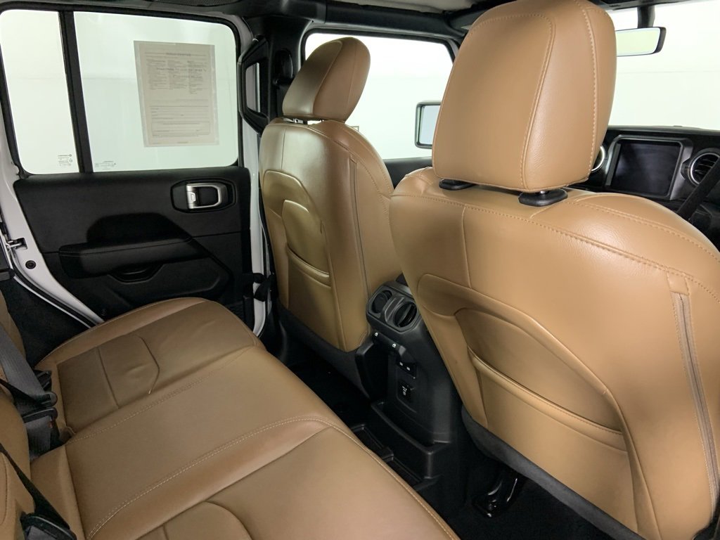 Used 2021 Jeep Wrangler Unlimited Sahara image 12