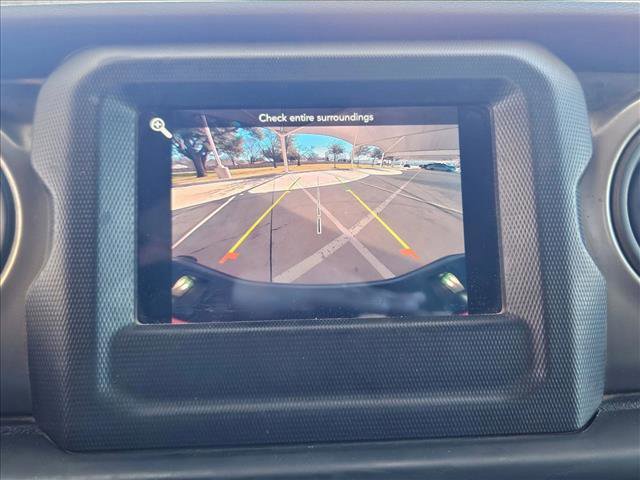 Used 2021 Jeep Gladiator Willys image 15