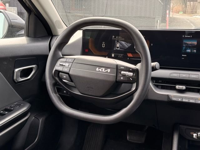 Used 2025 Kia K4 LXS image 20