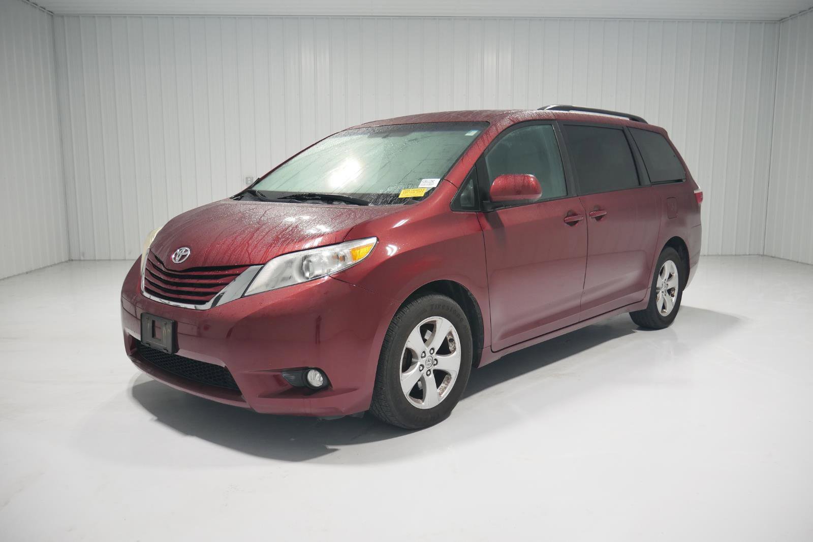 Used 2017 Toyota Sienna LE