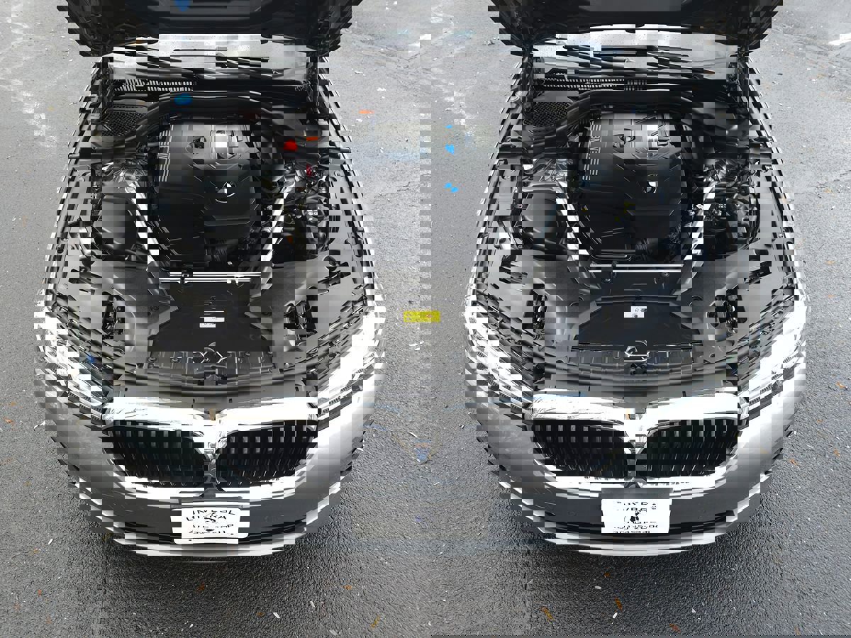 Used 2023 BMW 530e xDrive w/ Premium Package image 54