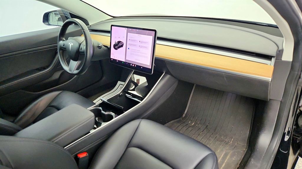 Used 2018 Tesla Model 3 Long Range image 29