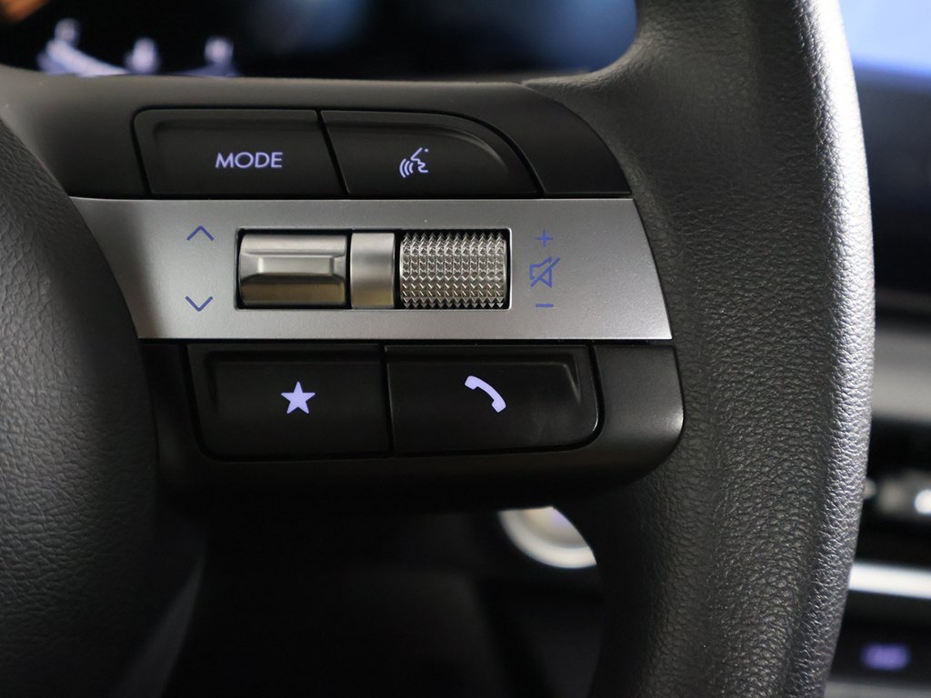 Used 2025 Hyundai Sonata SE image 33