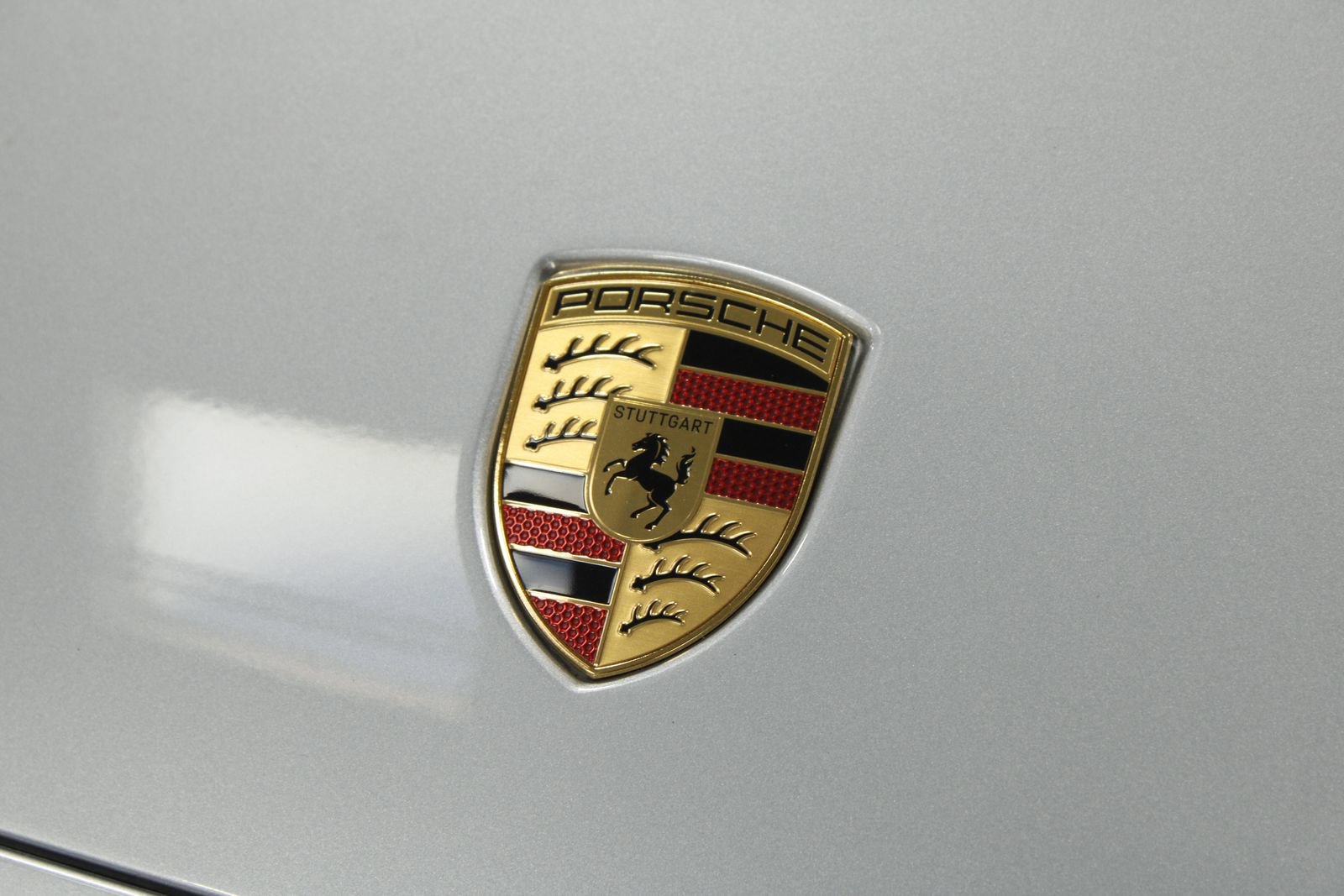 Certified 2025 Porsche Cayenne AWD/4WD image 25