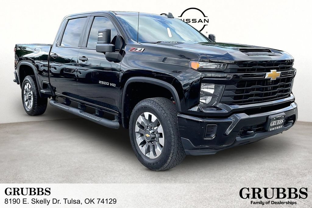 Used 2024 Chevrolet Silverado 2500 Custom w/ Custom Value Package AWD/4WD video 1