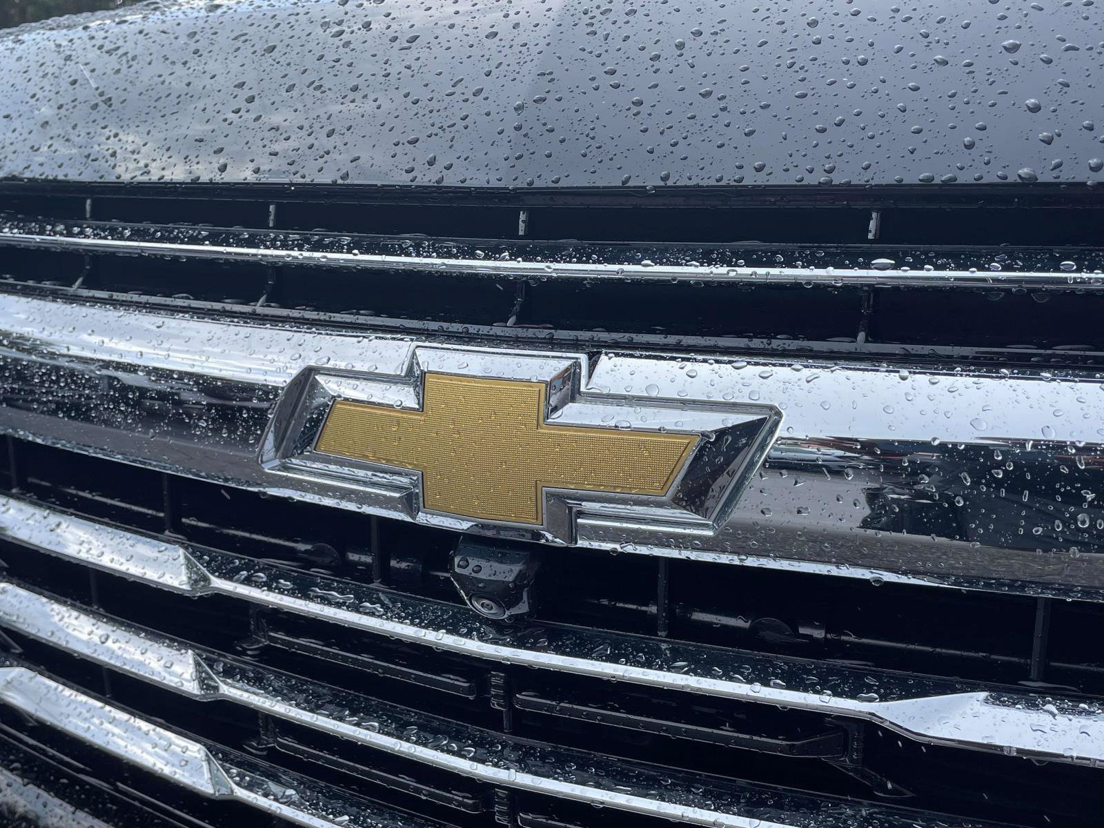 Used 2025 Chevrolet Suburban LT w/ Comfort Package RWD image 27