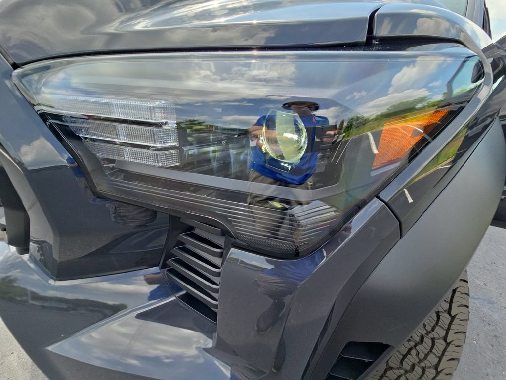 Used 2026 Toyota Tacoma TRD Off-Road AWD/4WD image 34