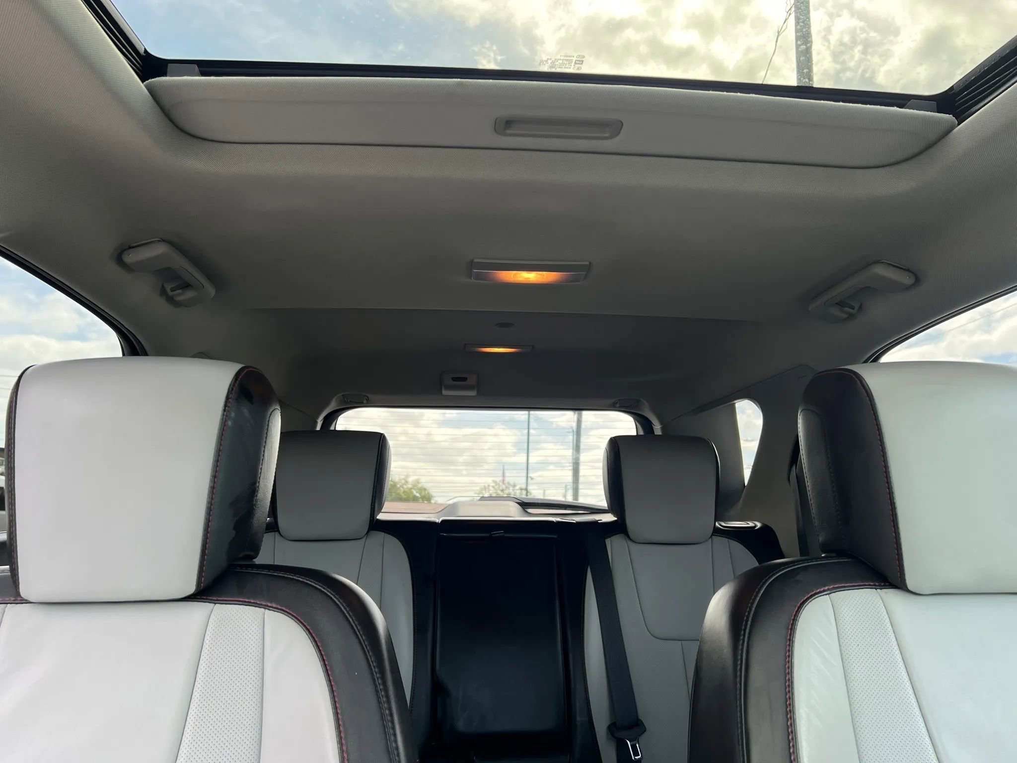 Used 2010 Chevrolet Equinox LTZ image 19