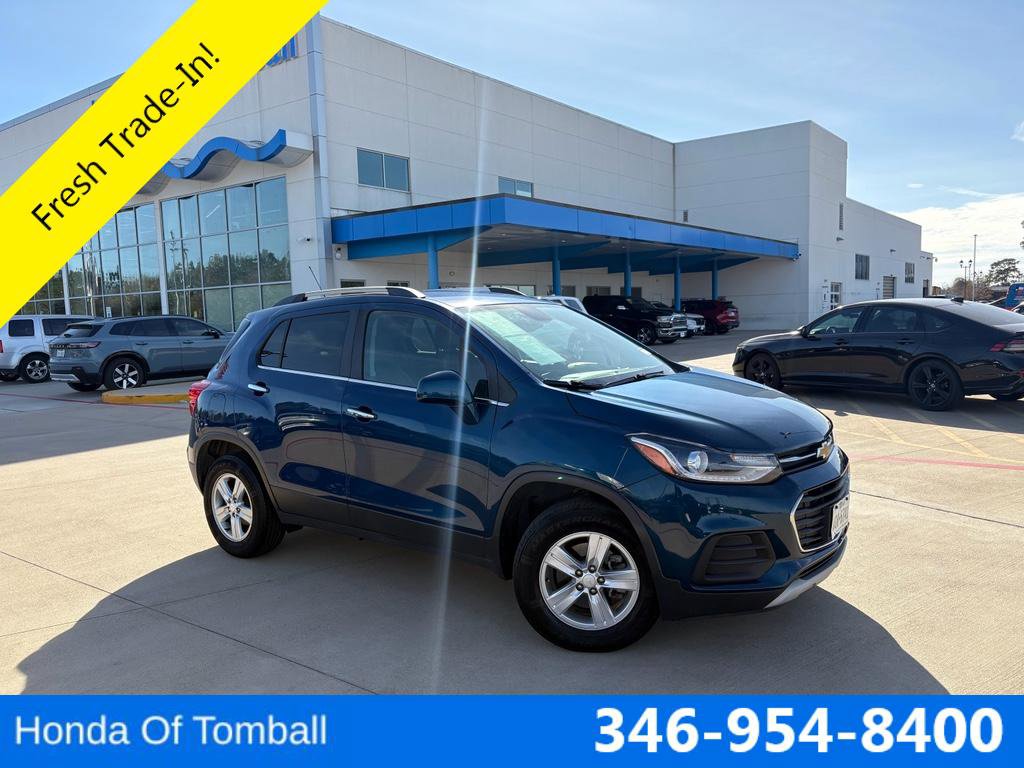 Used 2020 Chevrolet Trax LT w/ LT Convenience Package image 1