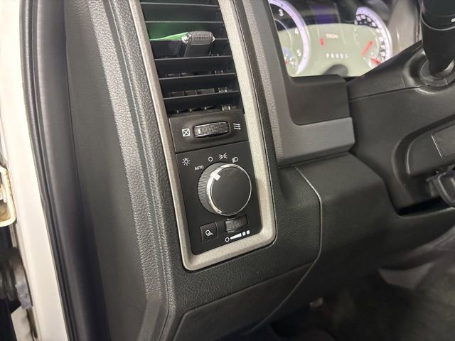 Used 2015 RAM 2500 Tradesman w/ Chrome Appearance Group image 15