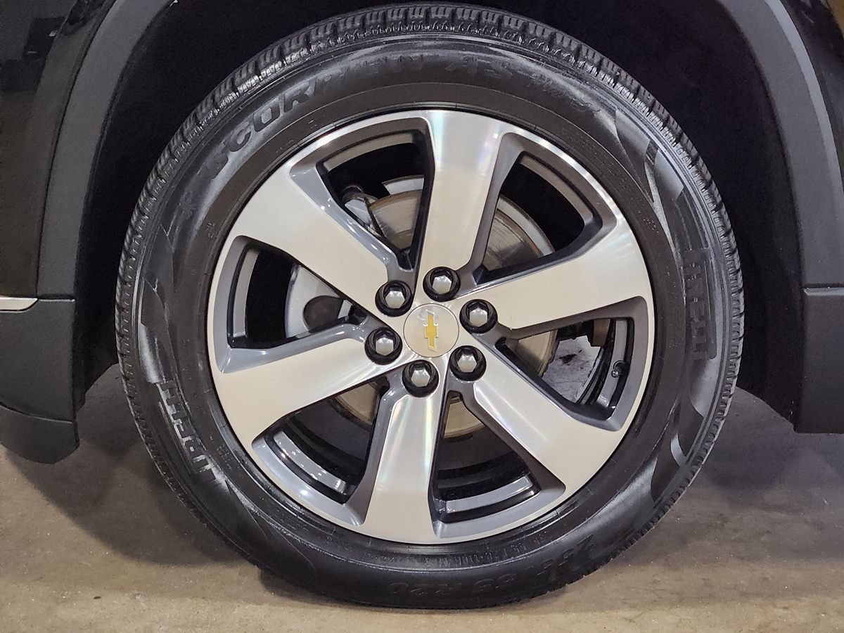Used 2019 Chevrolet Traverse LT w/ LT Premium Package AWD/4WD image 28