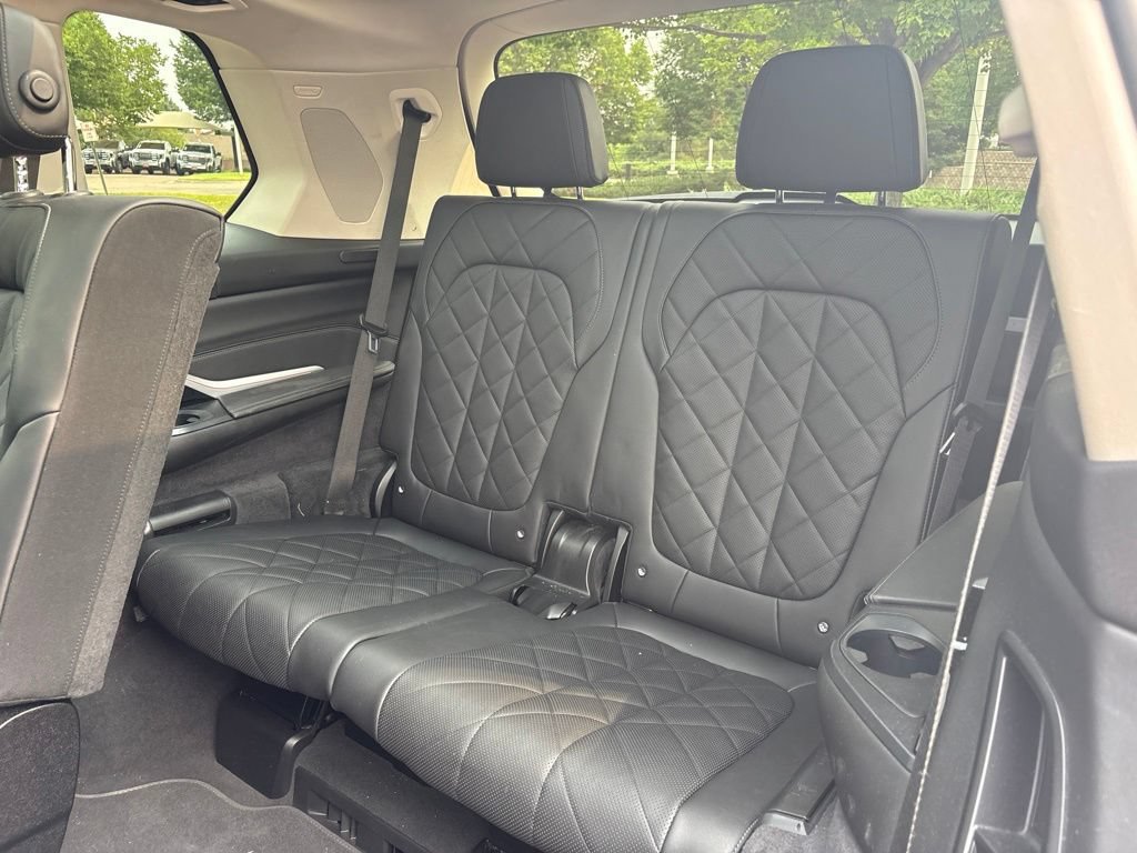 Used 2023 BMW X7 xDrive40i w/ Premium Package AWD/4WD image 24