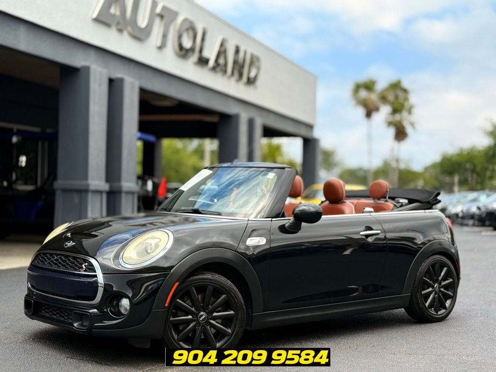 Used 2017 MINI Cooper S FWD image 1