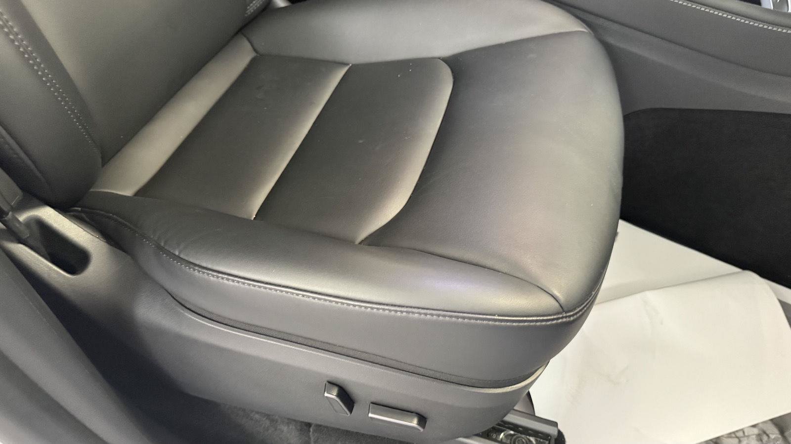 Used 2023 Tesla Model Y Long Range AWD/4WD image 34