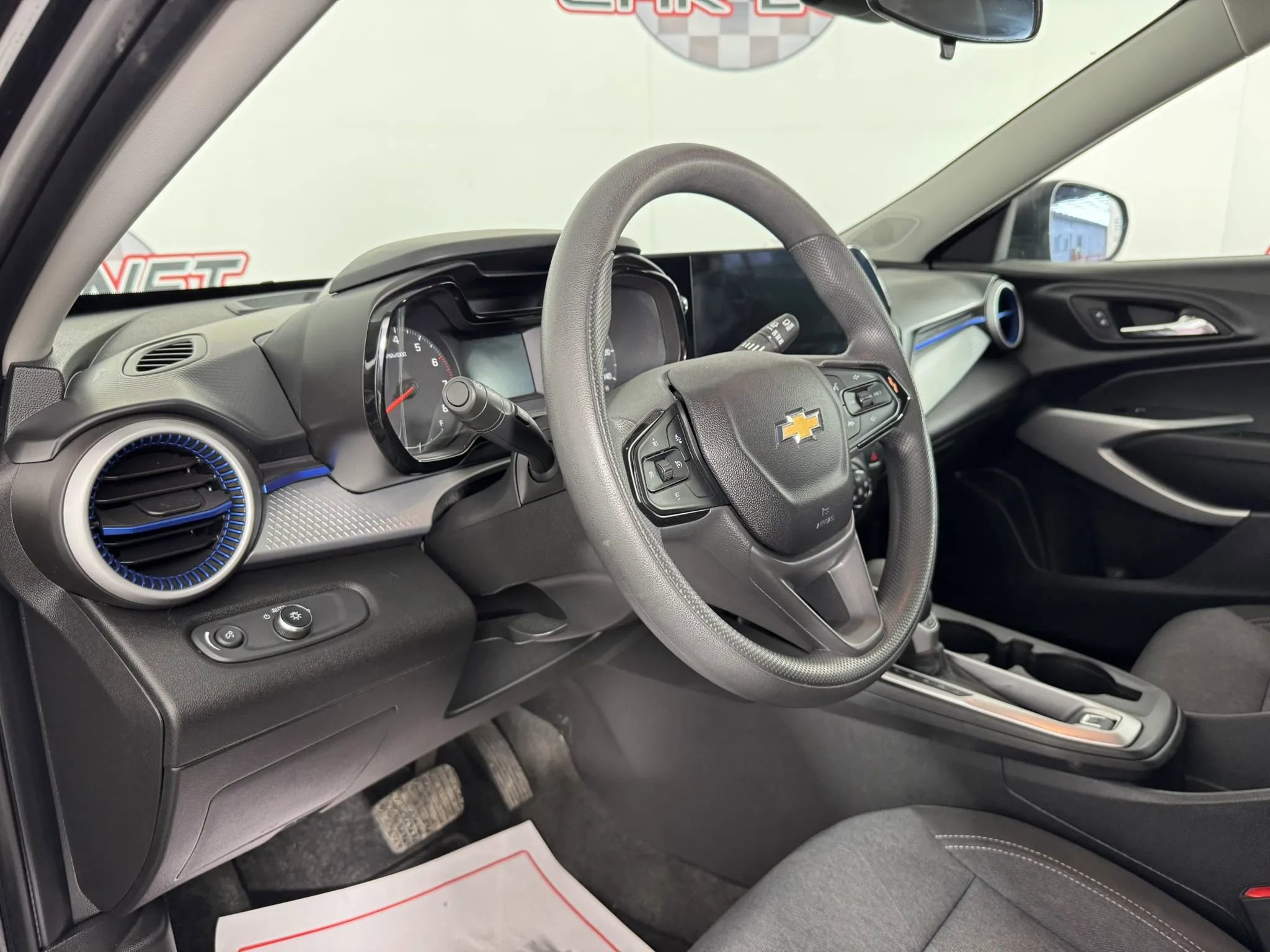 Used 2024 Chevrolet Trax LS w/ Driver Confidence Package image 10