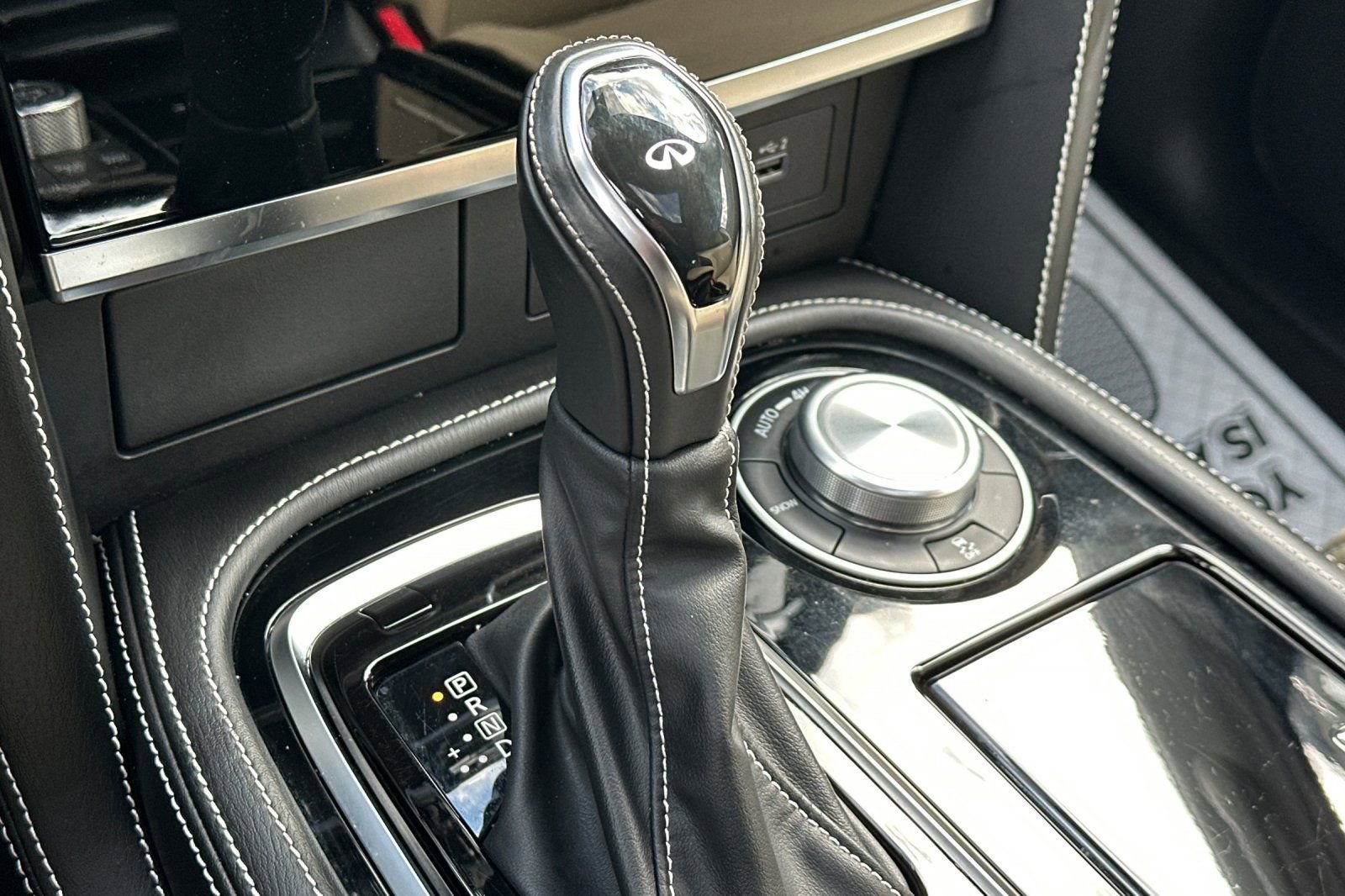 Certified 2023 INFINITI QX80 Premium Select w/ Cargo Package image 35