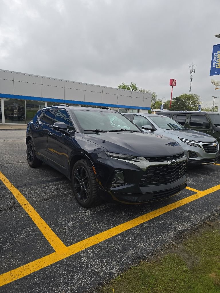 Used 2020 Chevrolet Blazer RS w/ LPO, Cargo Package FWD image 2