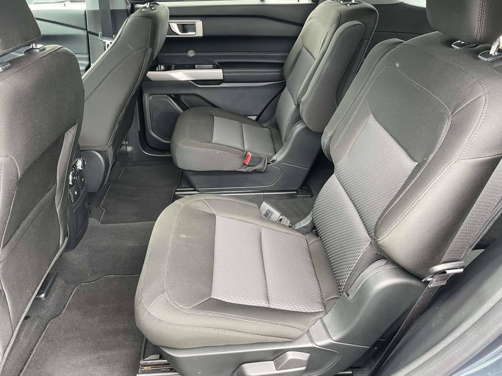 Certified 2022 Ford Explorer XLT RWD image 12
