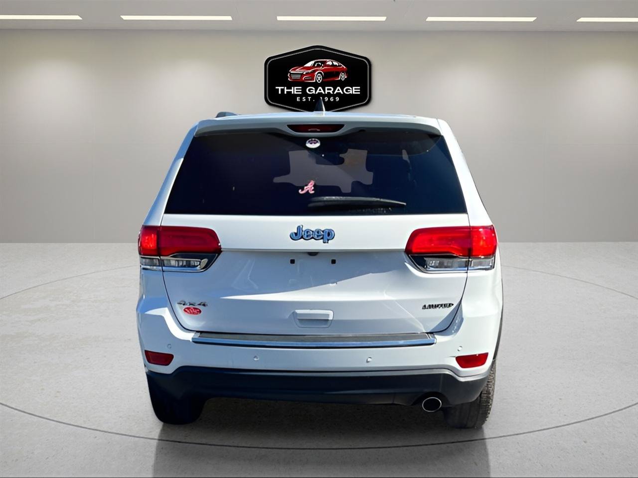 Used 2019 Jeep Grand Cherokee Limited AWD/4WD image 7