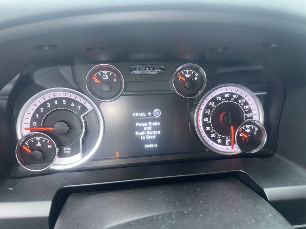 Used 2022 RAM 1500 Classic SLT w/ Electronics Convenience Group image 12