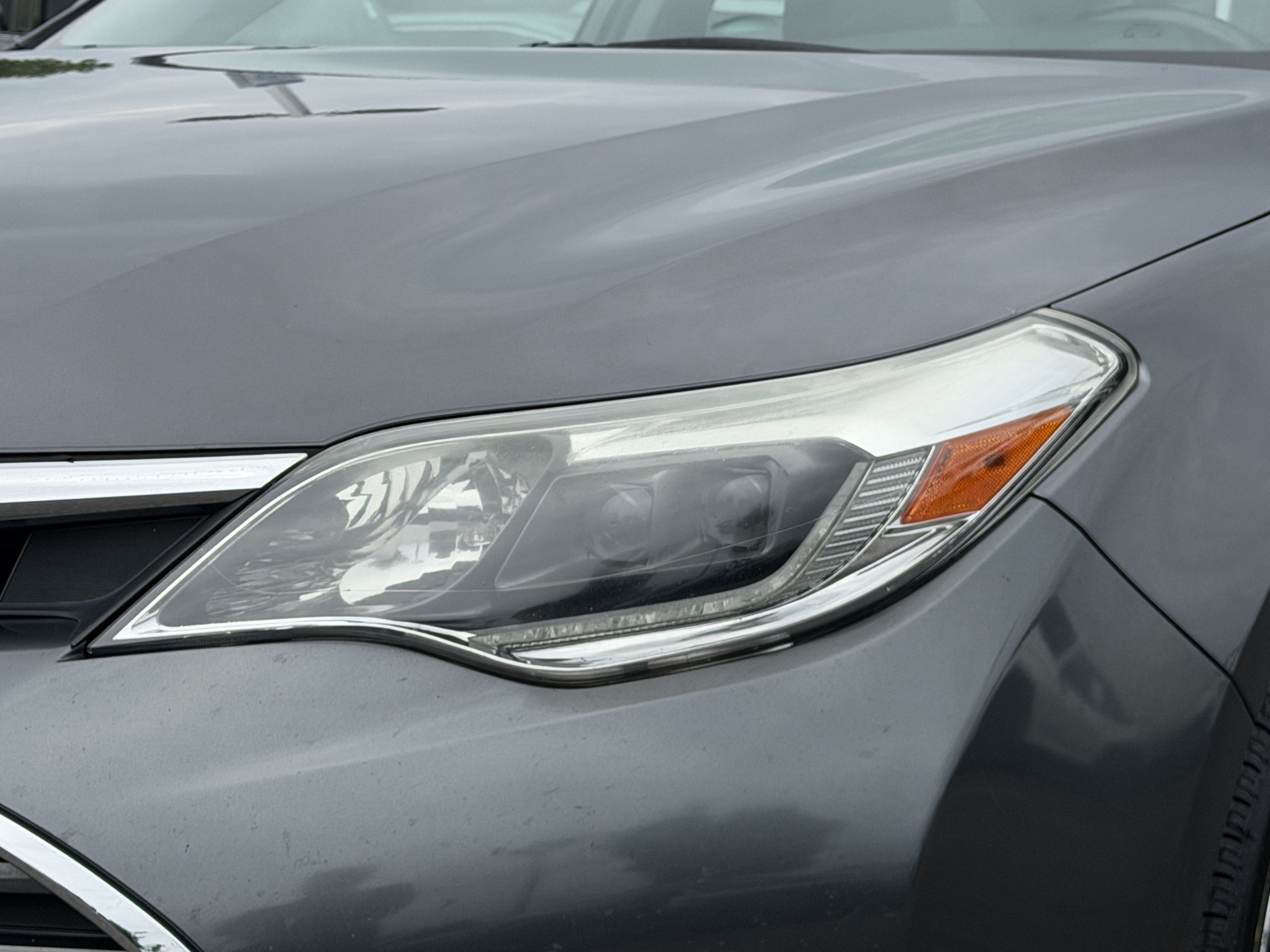 Used 2016 Toyota Avalon Limited w/ Toyota Safety Sense Package FWD image 6