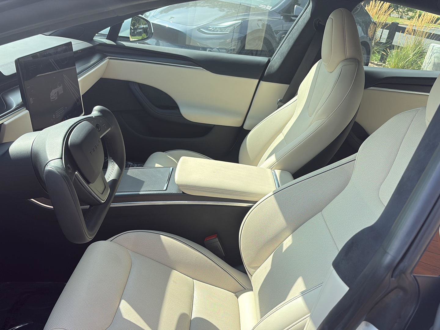 Used 2022 Tesla Model S Plaid AWD/4WD image 15