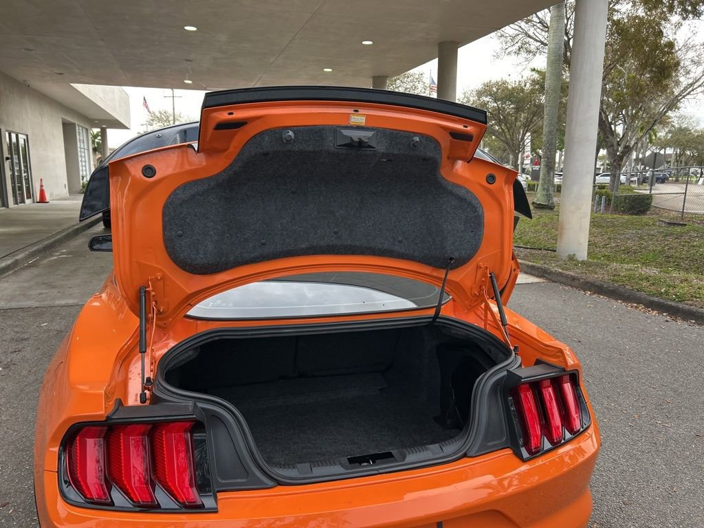 Used 2020 Ford Mustang Shelby GT500 w/ Technology Package image 35