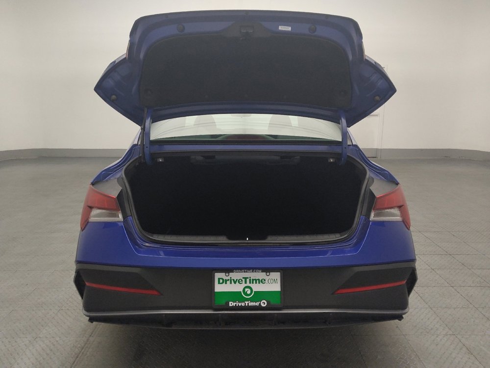 Used 2024 Hyundai Elantra SEL image 29