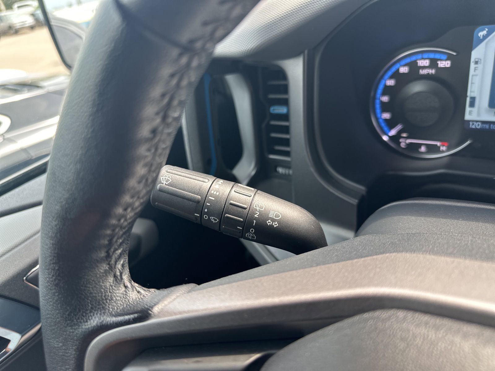 Used 2022 Ford Bronco Black Diamond image 17