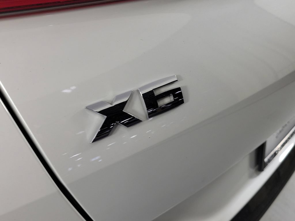 Used 2024 BMW X6 M60i AWD/4WD image 5