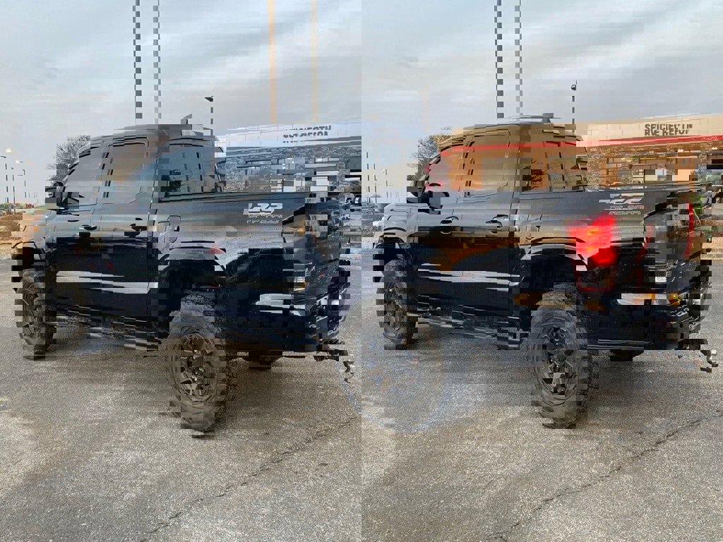 Used 2023 Toyota Tacoma SR image 7