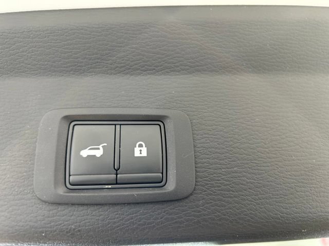 Used 2022 Mitsubishi Outlander SEL AWD/4WD image 16