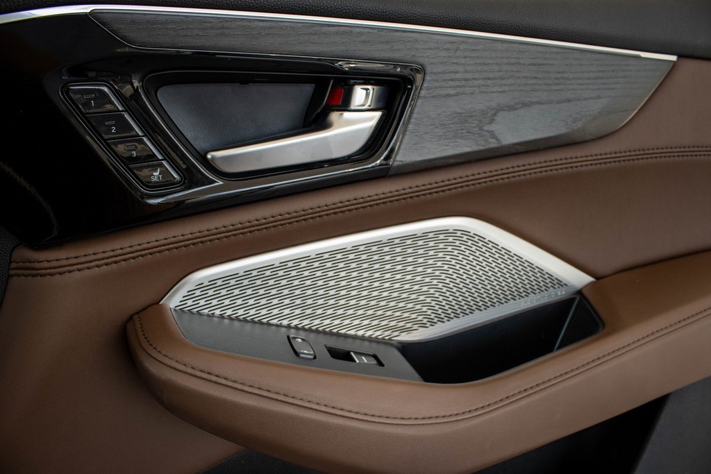 Used 2024 Acura MDX SH-AWD w/ Advance Package image 35