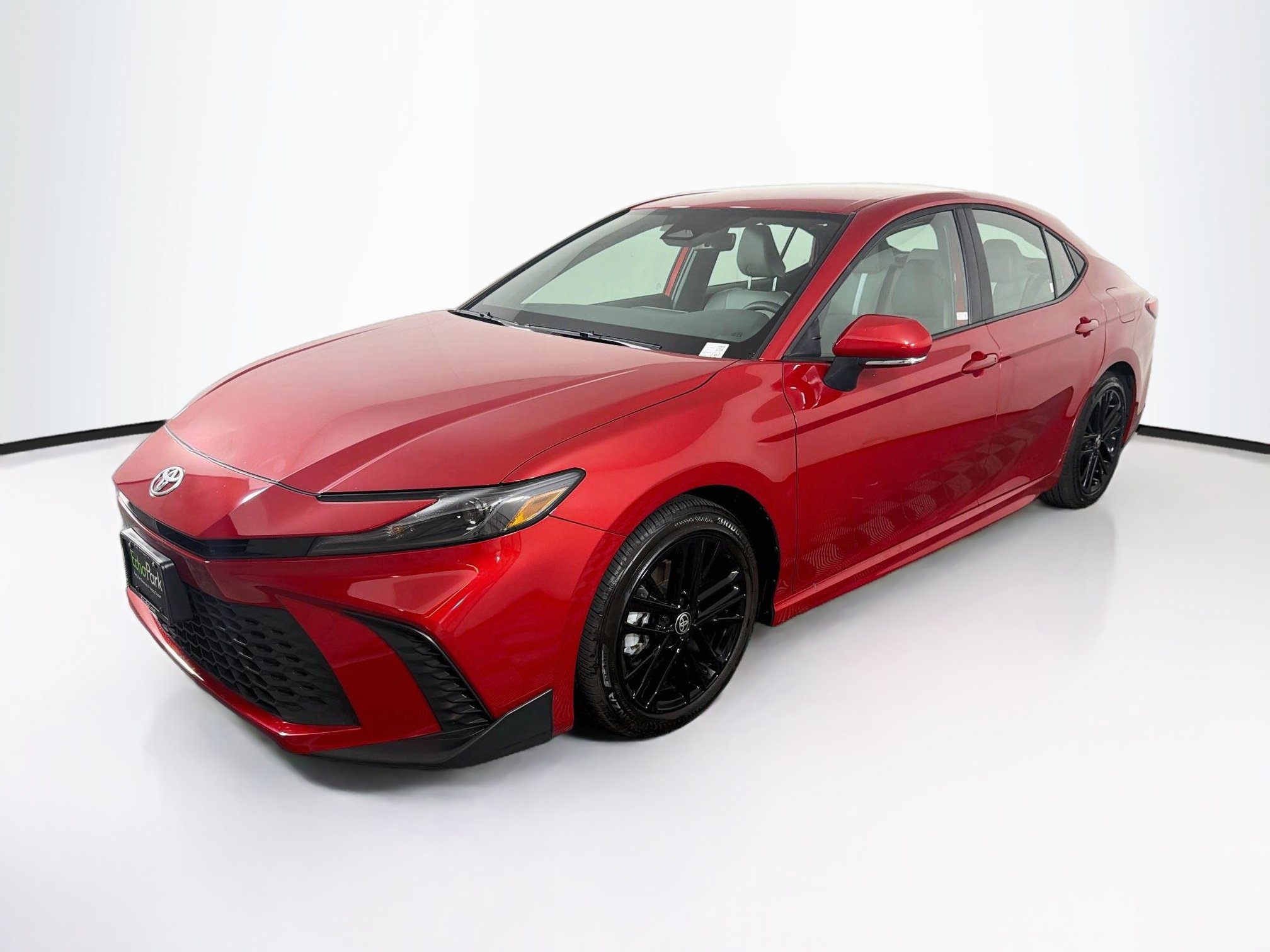 Used 2026 Toyota Camry SE w/ Convenience Package FWD image 3