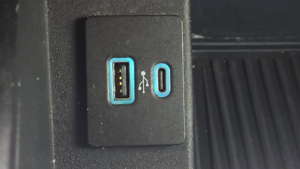 Used 2021 Ford F250 XLT w/ FX4 Off-Road Package image 21