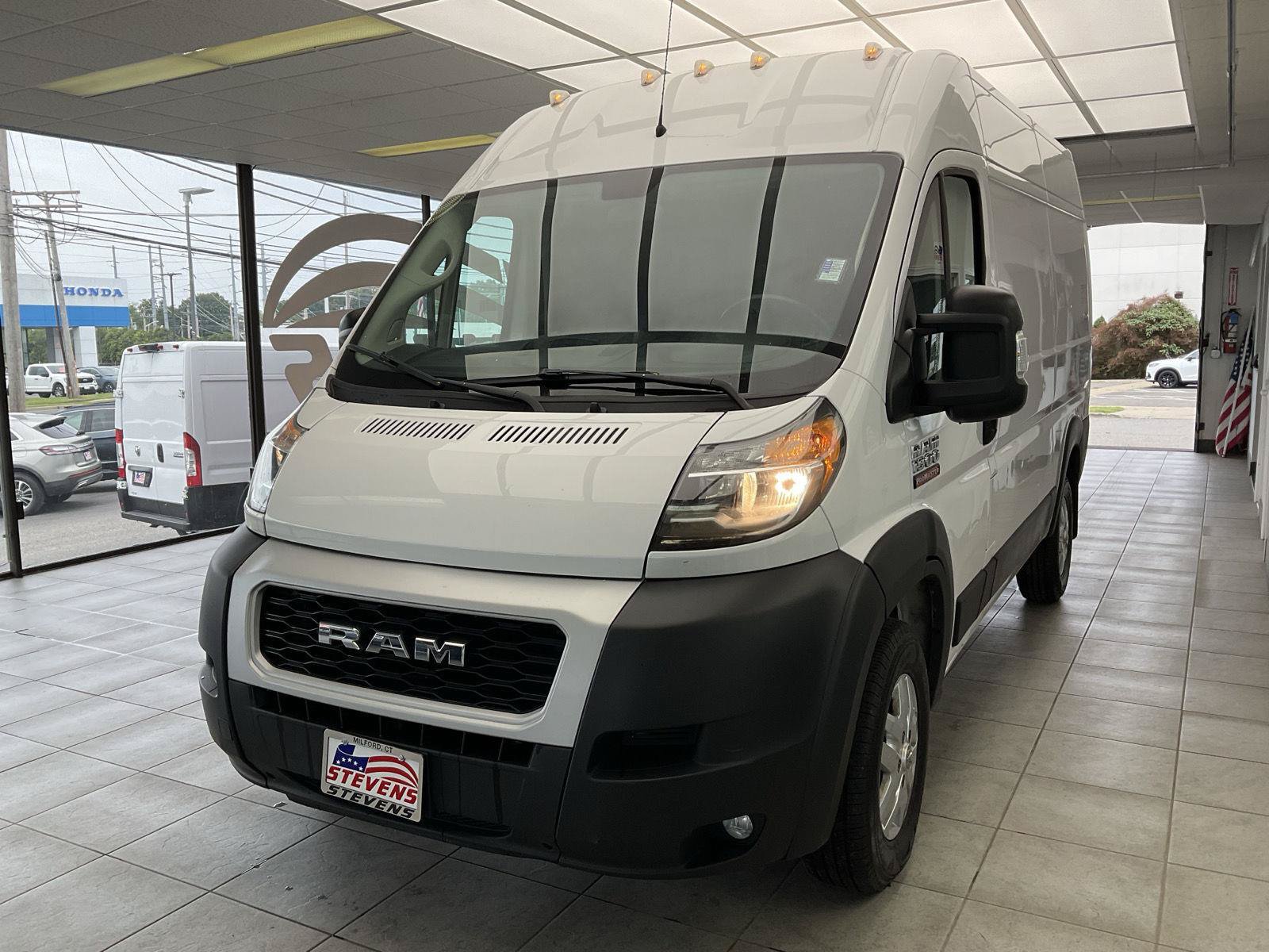 Used 2021 RAM ProMaster 1500 w/ Convenience Group FWD image 3