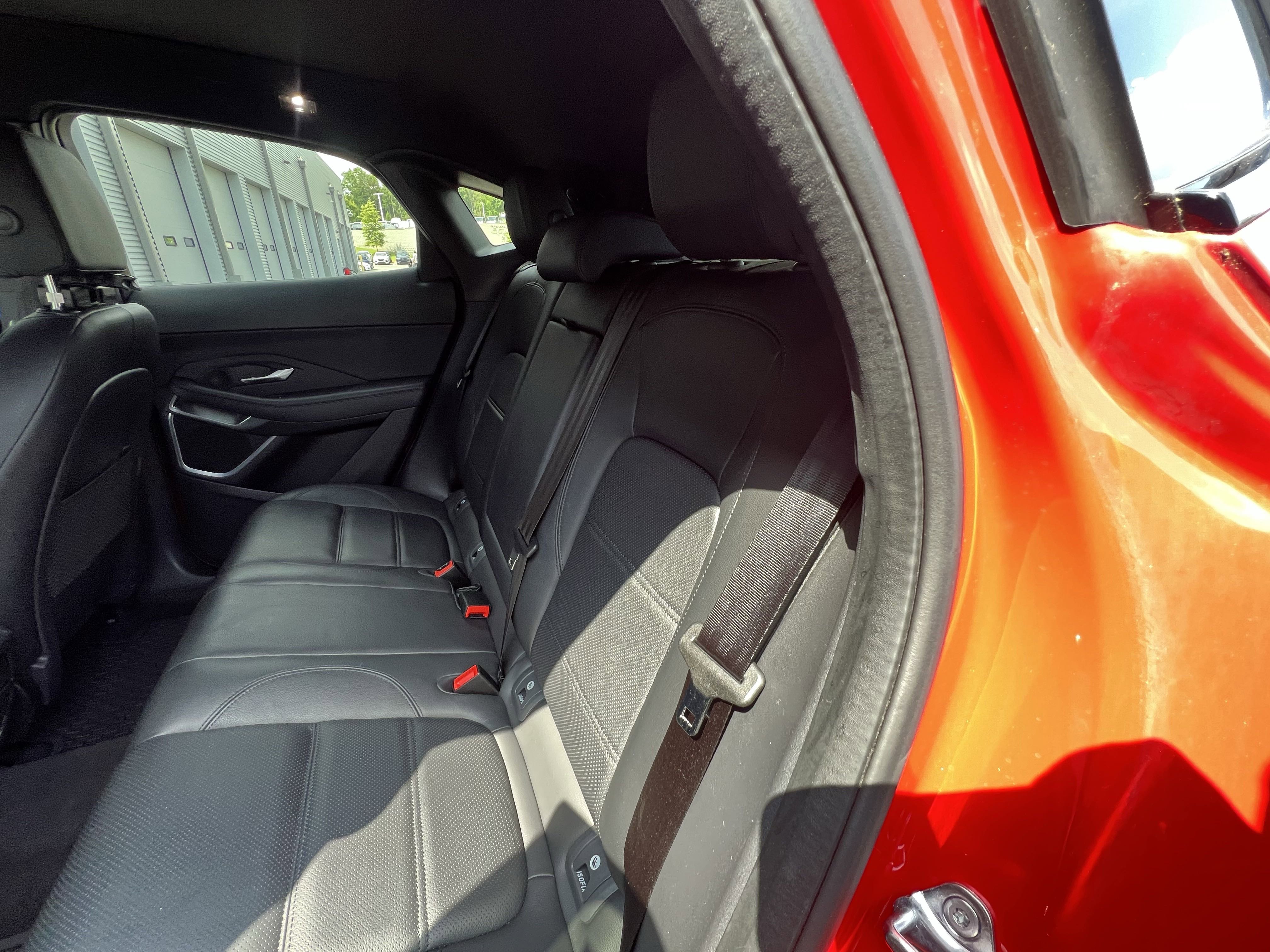 Certified 2022 Jaguar E-PACE SE image 32