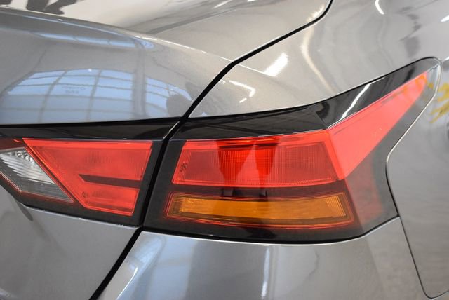 Used 2025 Nissan Altima 2.5 SV image 12